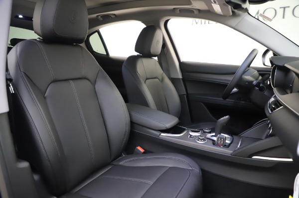 New 2020 Alfa Romeo Stelvio Ti Q4 for sale $45,695 at Alfa Romeo of Westport in Westport CT 06880 21