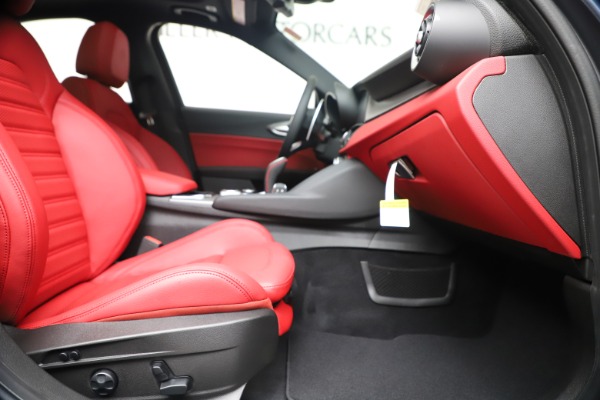 New 2020 Alfa Romeo Giulia Ti Sport Q4 for sale Sold at Alfa Romeo of Westport in Westport CT 06880 23