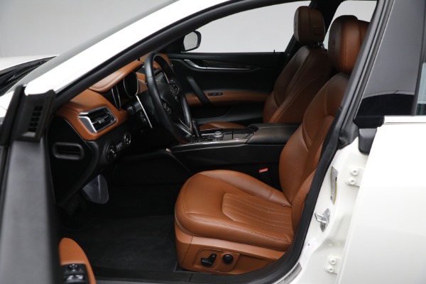 Used 2020 Maserati Ghibli S Q4 for sale Sold at Alfa Romeo of Westport in Westport CT 06880 25