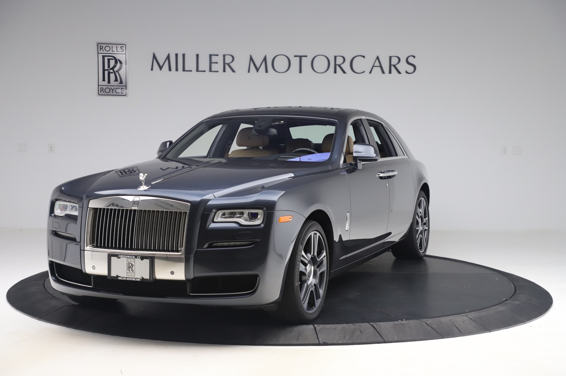 Used 2016 Rolls-Royce Ghost for sale $175,900 at Alfa Romeo of Westport in Westport CT 06880 1