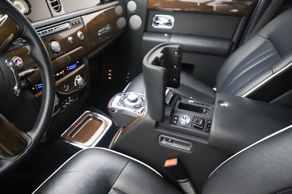 Used 2014 Rolls-Royce Phantom for sale Sold at Alfa Romeo of Westport in Westport CT 06880 22