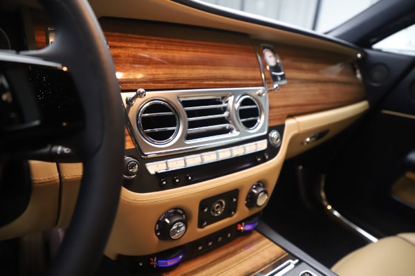 Used 2015 Rolls-Royce Wraith for sale Sold at Alfa Romeo of Westport in Westport CT 06880 20