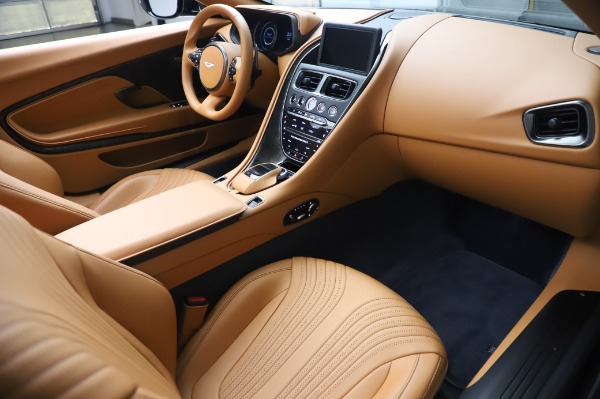 Used 2019 Aston Martin DB11 Volante Convertible for sale $198,900 at Alfa Romeo of Westport in Westport CT 06880 18