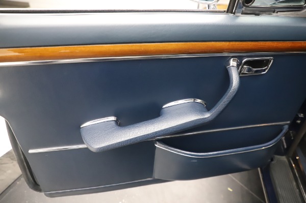 Used 1971 Mercedes-Benz 300 SEL 6.3 for sale Sold at Alfa Romeo of Westport in Westport CT 06880 19