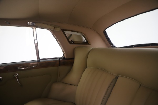 Used 1965 Rolls-Royce Silver Cloud III for sale $99,900 at Alfa Romeo of Westport in Westport CT 06880 22