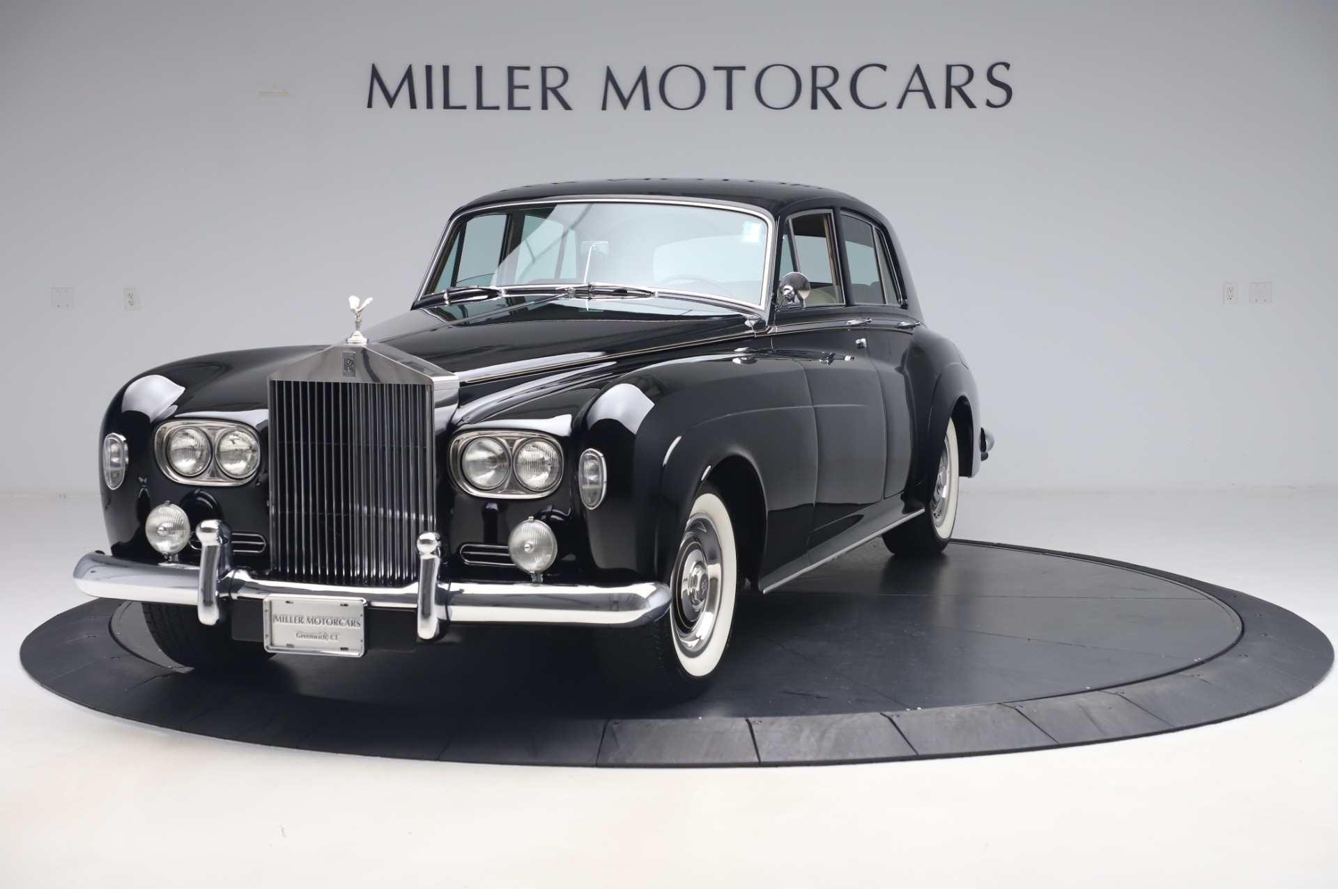 Used 1965 Rolls-Royce Silver Cloud III for sale $99,900 at Alfa Romeo of Westport in Westport CT 06880 1