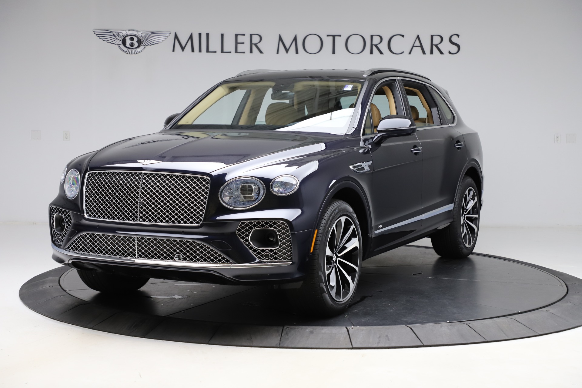 New 2021 Bentley Bentayga V8 for sale Sold at Alfa Romeo of Westport in Westport CT 06880 1