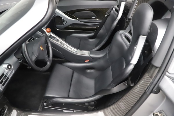 Used 2005 Porsche Carrera GT for sale Sold at Alfa Romeo of Westport in Westport CT 06880 21