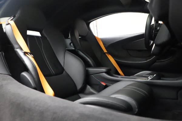 Used 2017 McLaren 570S Coupe for sale $149,900 at Alfa Romeo of Westport in Westport CT 06880 22