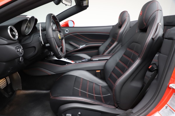 Used 2017 Ferrari California T for sale $165,900 at Alfa Romeo of Westport in Westport CT 06880 20