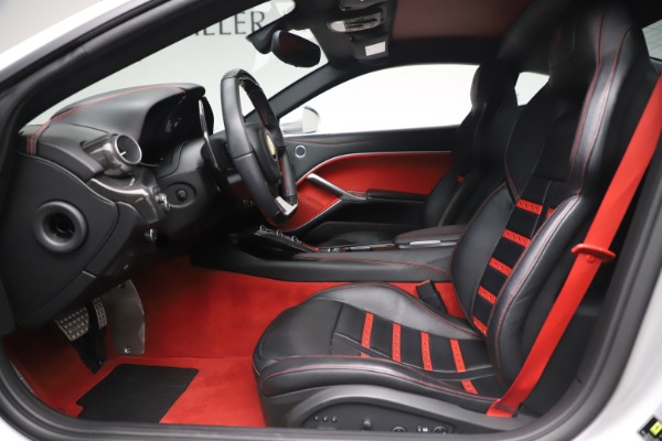 Used 2015 Ferrari F12 Berlinetta for sale $235,900 at Alfa Romeo of Westport in Westport CT 06880 14