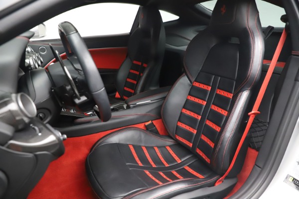 Used 2015 Ferrari F12 Berlinetta for sale $235,900 at Alfa Romeo of Westport in Westport CT 06880 15