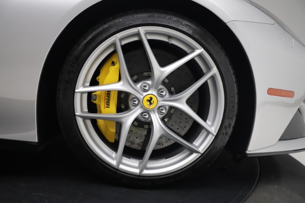 Used 2015 Ferrari F12 Berlinetta for sale $235,900 at Alfa Romeo of Westport in Westport CT 06880 25