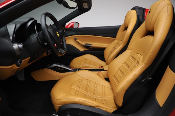 Used 2018 Ferrari 488 Spider Base for sale $289,900 at Alfa Romeo of Westport in Westport CT 06880 18