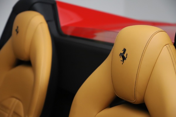 Used 2018 Ferrari 488 Spider Base for sale $289,900 at Alfa Romeo of Westport in Westport CT 06880 20