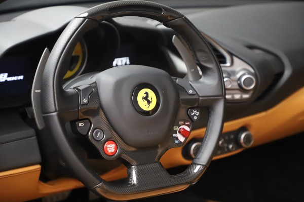 Used 2018 Ferrari 488 Spider Base for sale $289,900 at Alfa Romeo of Westport in Westport CT 06880 27