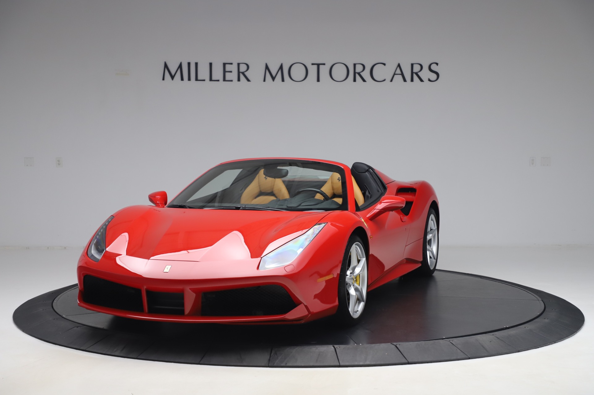 Used 2018 Ferrari 488 Spider Base for sale Sold at Alfa Romeo of Westport in Westport CT 06880 1