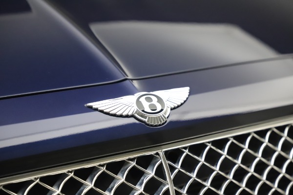 Used 2017 Bentley Bentayga W12 for sale $133,900 at Alfa Romeo of Westport in Westport CT 06880 15