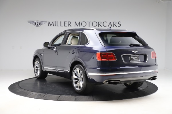 Used 2017 Bentley Bentayga W12 for sale $133,900 at Alfa Romeo of Westport in Westport CT 06880 5