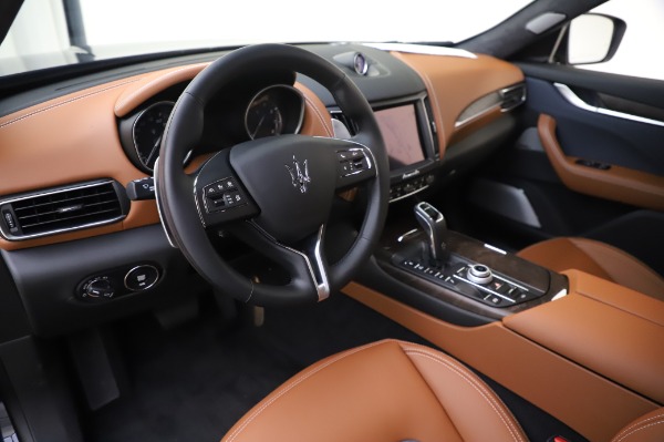 New 2020 Maserati Levante Q4 GranLusso for sale $88,635 at Alfa Romeo of Westport in Westport CT 06880 13