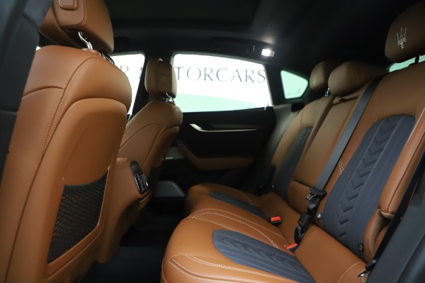 New 2020 Maserati Levante Q4 GranLusso for sale $88,635 at Alfa Romeo of Westport in Westport CT 06880 19