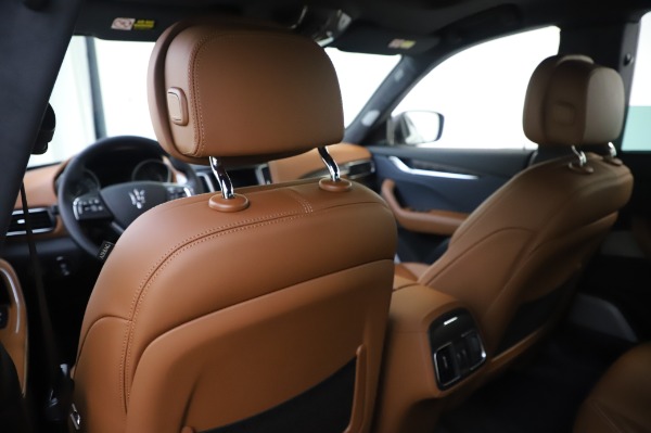 New 2020 Maserati Levante Q4 GranLusso for sale $88,635 at Alfa Romeo of Westport in Westport CT 06880 20