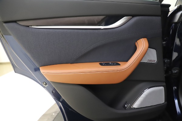 New 2020 Maserati Levante Q4 GranLusso for sale $88,635 at Alfa Romeo of Westport in Westport CT 06880 21