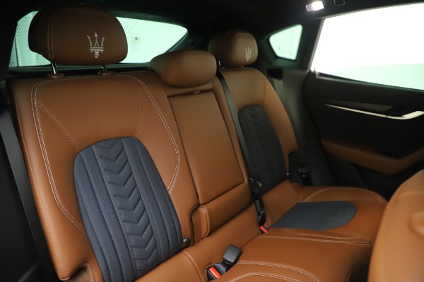 New 2020 Maserati Levante Q4 GranLusso for sale $88,635 at Alfa Romeo of Westport in Westport CT 06880 26
