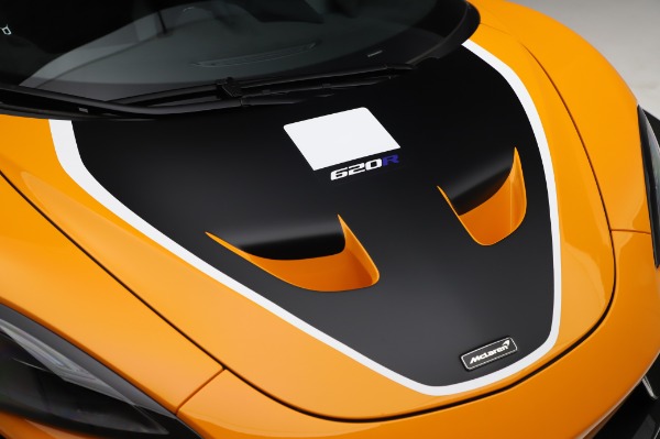 New 2020 McLaren 620R Coupe for sale Call for price at Alfa Romeo of Westport in Westport CT 06880 17