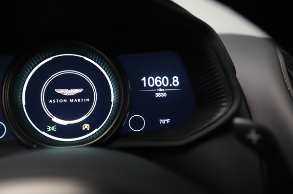 Used 2017 Aston Martin DB11 V12 Coupe for sale $149,900 at Alfa Romeo of Westport in Westport CT 06880 20