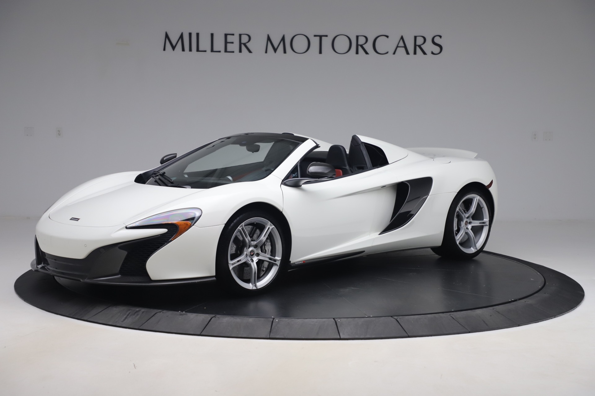 Used 2016 McLaren 650S Spider for sale Sold at Alfa Romeo of Westport in Westport CT 06880 1