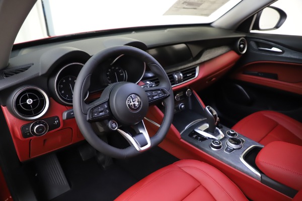 New 2020 Alfa Romeo Stelvio Sport Q4 for sale $50,195 at Alfa Romeo of Westport in Westport CT 06880 13