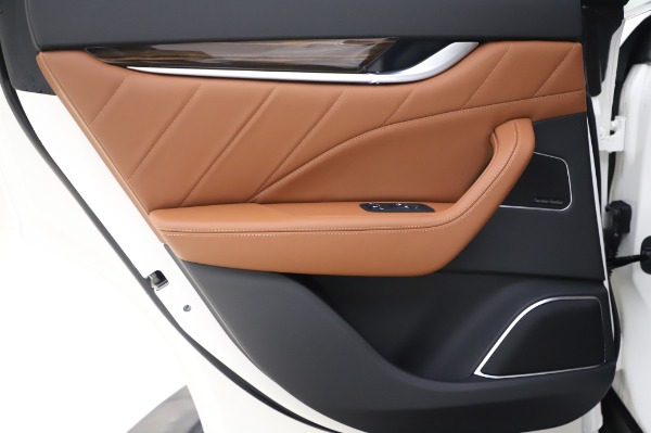 New 2020 Maserati Levante Q4 GranLusso for sale $87,449 at Alfa Romeo of Westport in Westport CT 06880 22