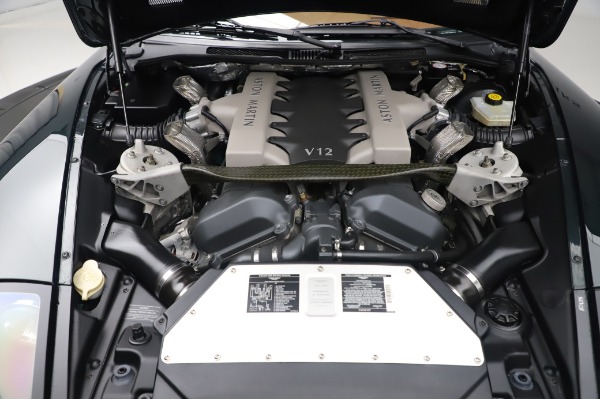 Used 2003 Aston Martin V12 Vanquish Coupe for sale $79,900 at Alfa Romeo of Westport in Westport CT 06880 23