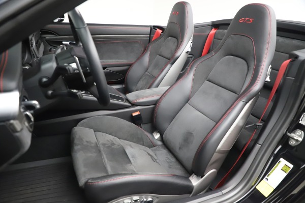 Used 2018 Porsche 911 Carrera 4 GTS for sale Sold at Alfa Romeo of Westport in Westport CT 06880 15