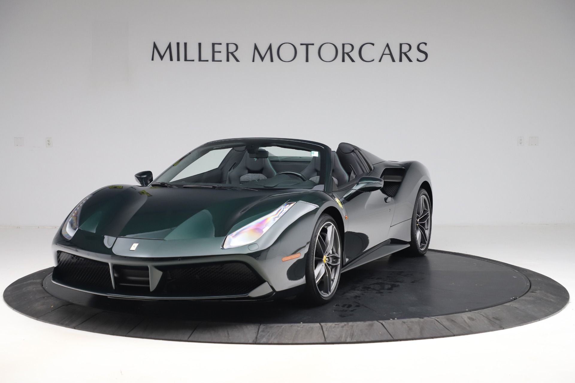 Used 2019 Ferrari 488 Spider Base for sale $329,900 at Alfa Romeo of Westport in Westport CT 06880 1