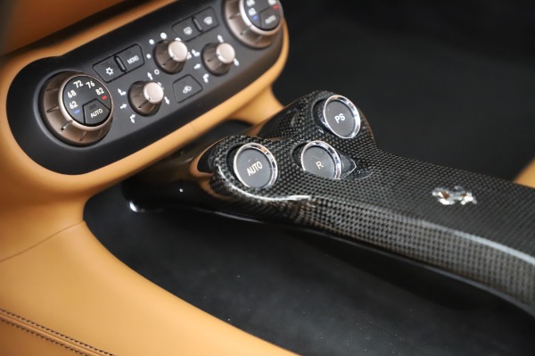Used 2014 Ferrari California 30 for sale Sold at Alfa Romeo of Westport in Westport CT 06880 28