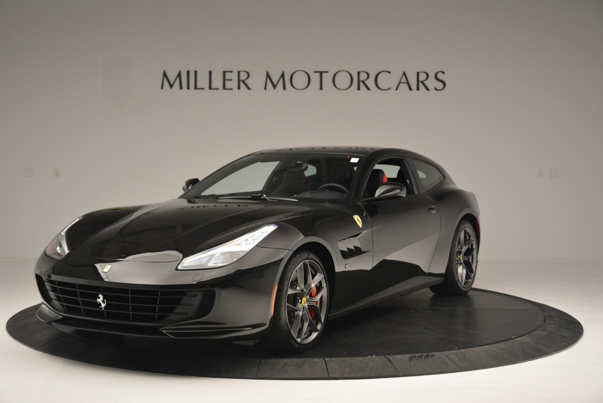 Used 2018 Ferrari GTC4Lusso T for sale $199,900 at Alfa Romeo of Westport in Westport CT 06880 1