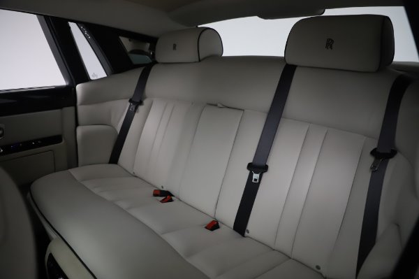 Used 2014 Rolls-Royce Phantom for sale $219,900 at Alfa Romeo of Westport in Westport CT 06880 21