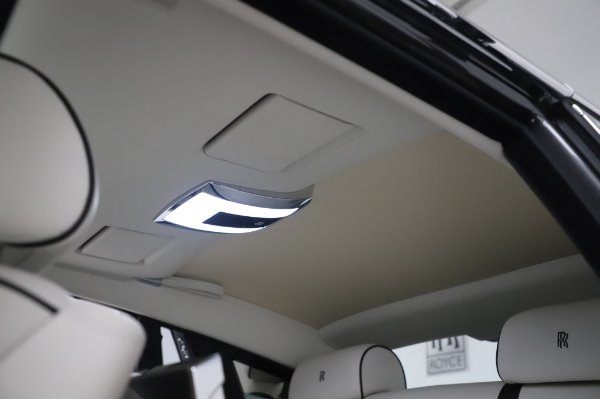 Used 2014 Rolls-Royce Phantom for sale $219,900 at Alfa Romeo of Westport in Westport CT 06880 27