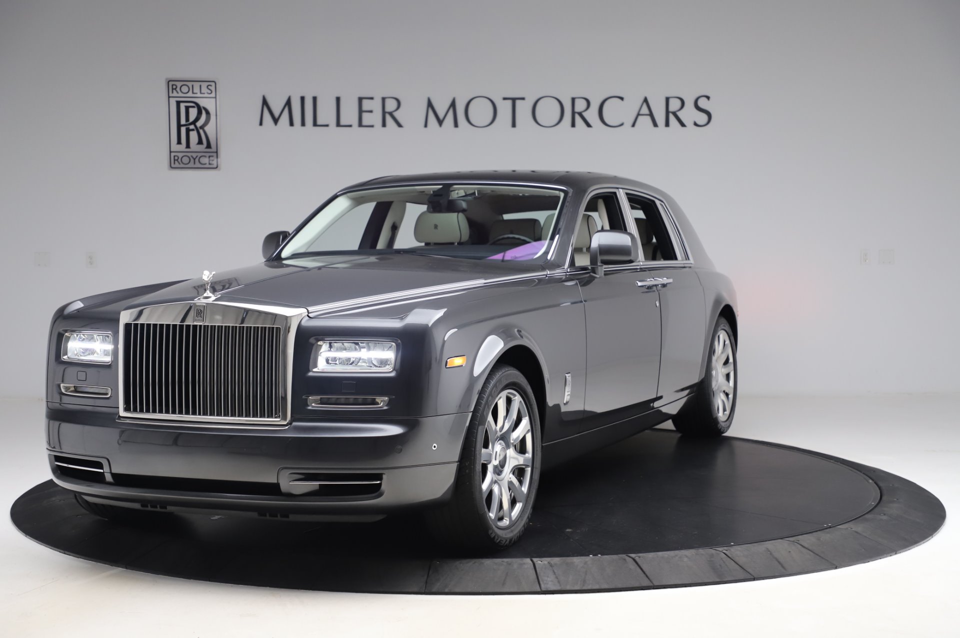 Used 2014 Rolls-Royce Phantom for sale Sold at Alfa Romeo of Westport in Westport CT 06880 1