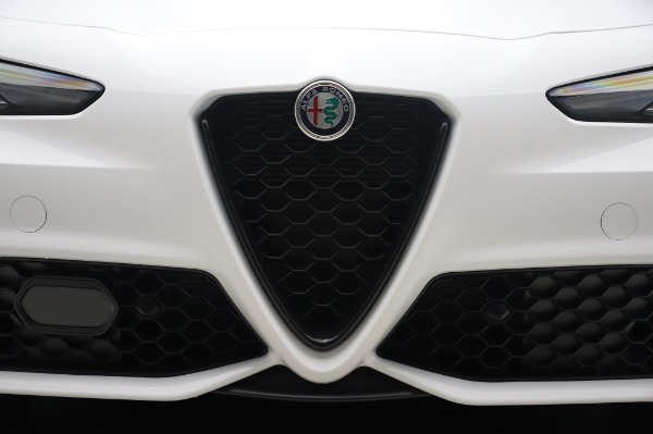 New 2020 Alfa Romeo Giulia Ti Sport Q4 for sale $46,495 at Alfa Romeo of Westport in Westport CT 06880 13