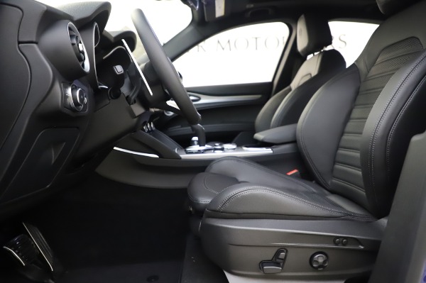 New 2020 Alfa Romeo Stelvio Ti Sport Q4 for sale Sold at Alfa Romeo of Westport in Westport CT 06880 13