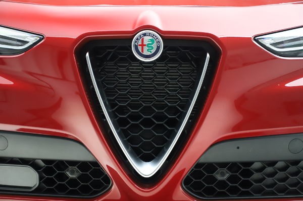 New 2020 Alfa Romeo Stelvio Ti Lusso Q4 for sale Sold at Alfa Romeo of Westport in Westport CT 06880 13
