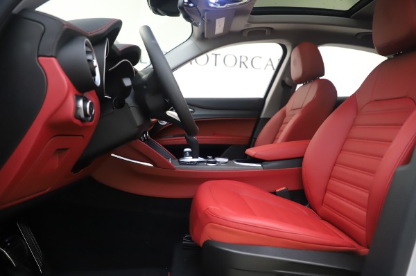 New 2020 Alfa Romeo Stelvio Ti Lusso Q4 for sale $54,145 at Alfa Romeo of Westport in Westport CT 06880 16