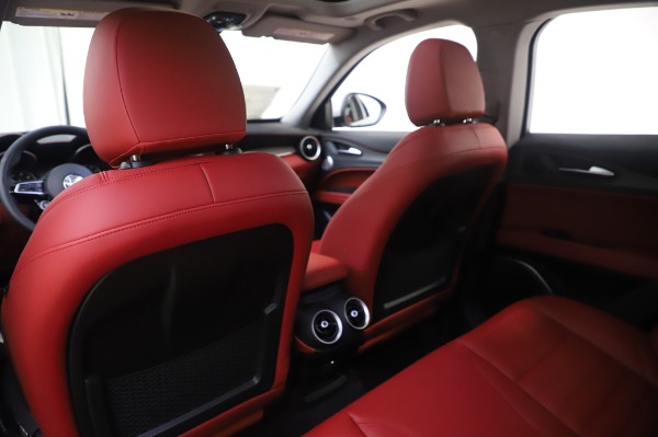 New 2020 Alfa Romeo Stelvio Ti Lusso Q4 for sale $54,145 at Alfa Romeo of Westport in Westport CT 06880 22
