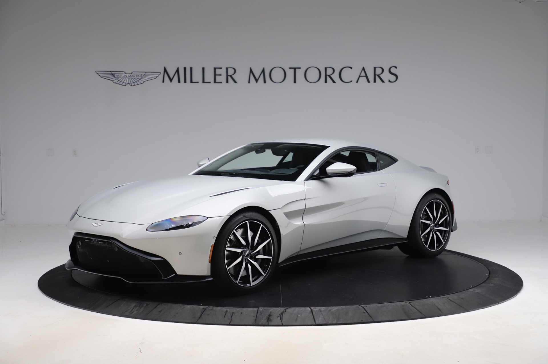 Used 2020 Aston Martin Vantage Coupe for sale $149,800 at Alfa Romeo of Westport in Westport CT 06880 1