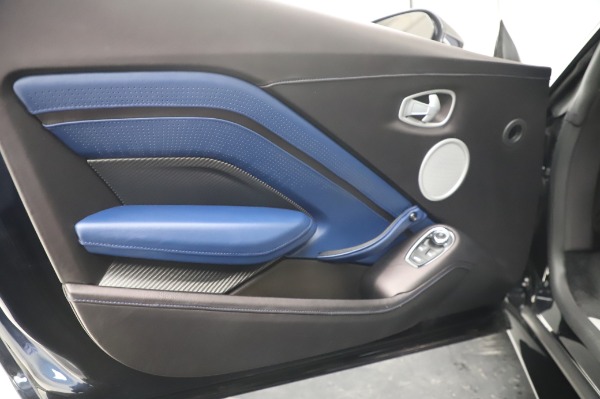 Used 2019 Aston Martin Vantage for sale $127,900 at Alfa Romeo of Westport in Westport CT 06880 16