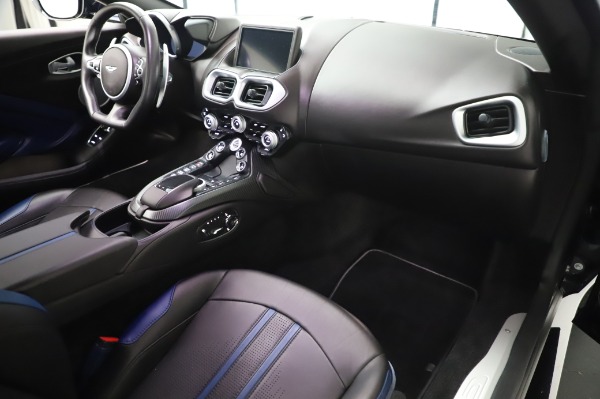Used 2019 Aston Martin Vantage for sale $127,900 at Alfa Romeo of Westport in Westport CT 06880 18