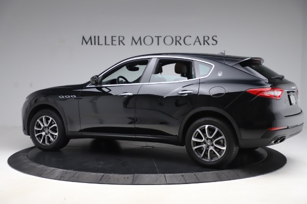 Used 2017 Maserati Levante Q4 for sale Sold at Alfa Romeo of Westport in Westport CT 06880 5